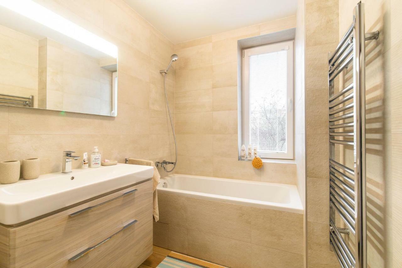 Newly Renovated, Full Equipped And Quiet Apartment Trnava Bagian luar foto