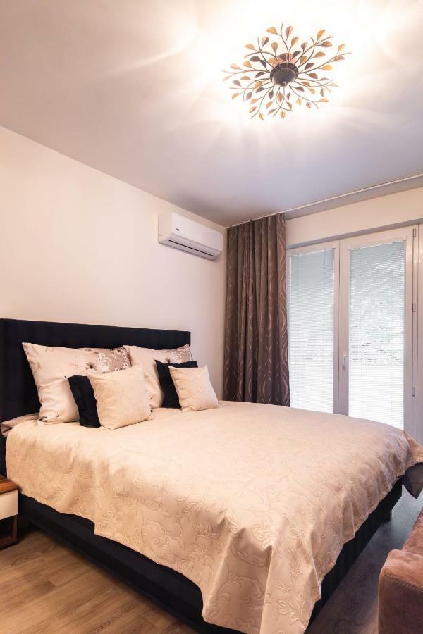 Newly Renovated, Full Equipped And Quiet Apartment Trnava Bagian luar foto