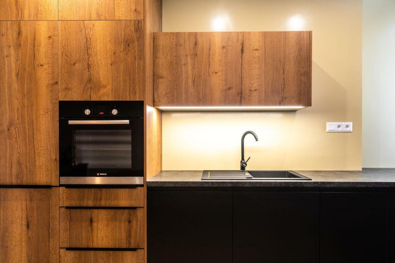 Newly Renovated, Full Equipped And Quiet Apartment Trnava Bagian luar foto